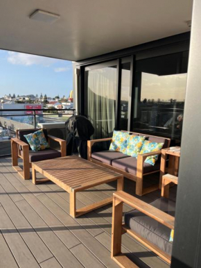 Mt Maunganui Baydream Believer with pool and spa